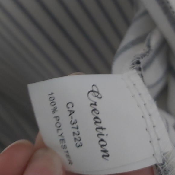 🤯2/$15 Creation White Polyester Striped Cardigan Size Medium (M) - Picture 4 of 4